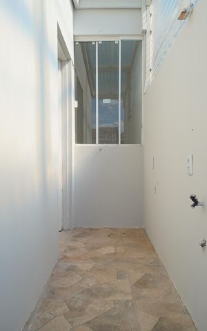 Casa para alugar com 250m², 6 quartos e 4 vagasCorredor