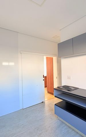 Casa de condomínio para alugar com 362m², 4 quartos e 3 vagasÁrea de Serviço