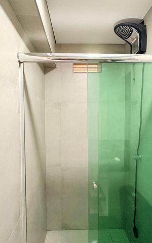 Casa de condomínio para alugar com 362m², 4 quartos e 3 vagasBanheiro da Suíte 4