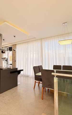 Casa de condomínio para alugar com 362m², 4 quartos e 3 vagasSala de Jantar