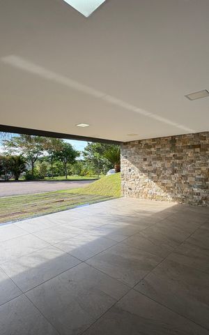 Casa de condomínio para alugar com 362m², 4 quartos e 3 vagasGaragem