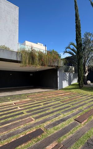 Casa de condomínio para alugar com 362m², 4 quartos e 3 vagasGaragem