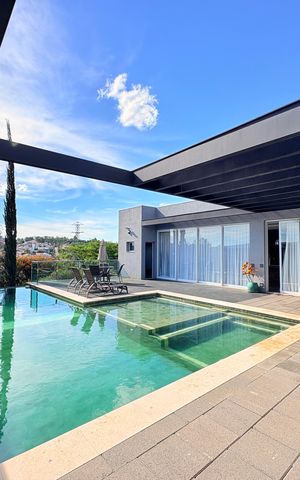 Casa de condomínio para alugar com 362m², 4 quartos e 3 vagasÁrea de Piscina