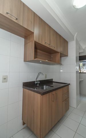 Apartamento à venda com 55m², 2 quartos e 2 vagasCozinha