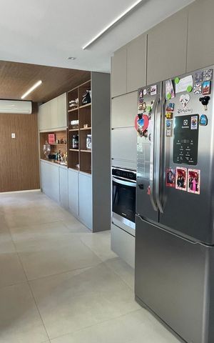 Apartamento à venda com 260m², 5 quartos e 4 vagas