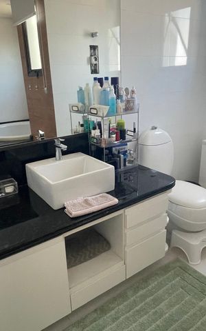 Apartamento à venda com 260m², 5 quartos e 4 vagas