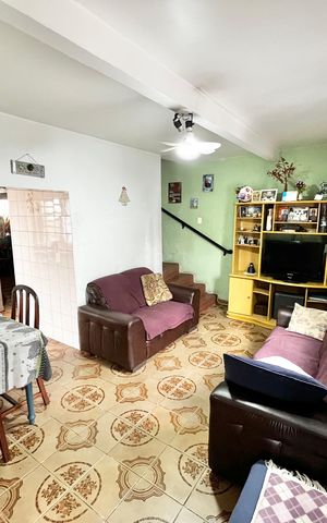 Casa à venda com 147m², 3 quartos e 2 vagas