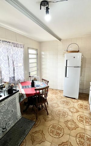 Casa à venda com 147m², 3 quartos e 2 vagas