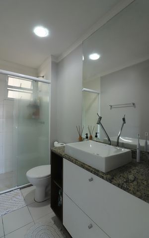 Apartamento à venda com 80m², 3 quartos e 2 vagasBanheiro Social