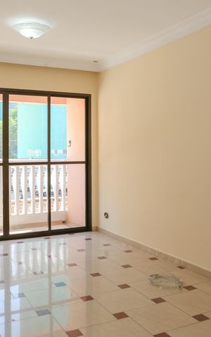 Apartamento à venda com 126m², 3 quartos e 2 vagas Apartamento à venda com 126m², 3 quartos e 2 vagasSala