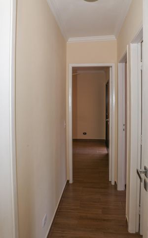 Apartamento à venda com 126m², 3 quartos e 2 vagas Apartamento à venda com 126m², 3 quartos e 2 vagasCorredor
