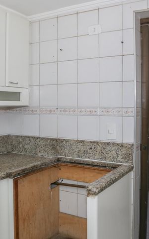 Apartamento à venda com 126m², 3 quartos e 2 vagas Apartamento à venda com 126m², 3 quartos e 2 vagasCozinha