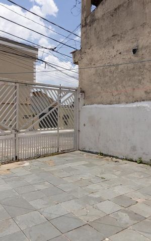 Casa à venda com 70m², 1 quarto e 2 vagas Casa à venda com 70m², 1 quarto e 2 vagasGaragem