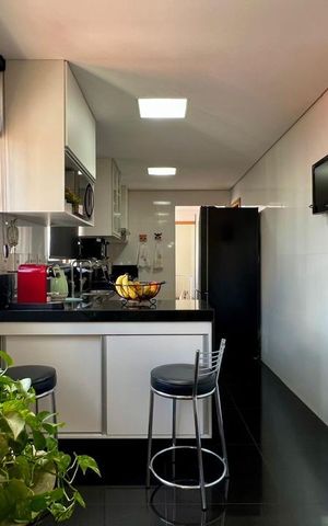 Apartamento à venda com 145m², 4 quartos e 3 vagascozinha