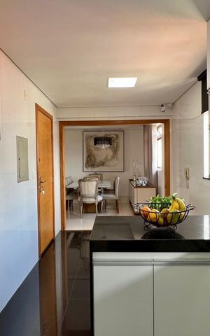Apartamento à venda com 145m², 4 quartos e 3 vagascozinha