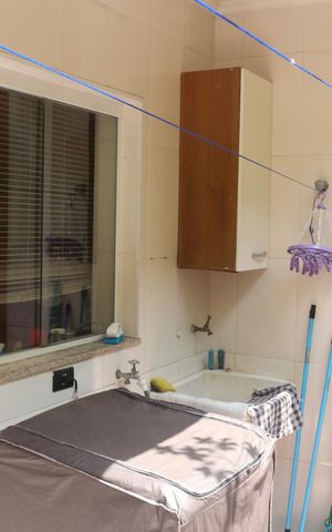 Casa à venda com 200m², 4 quartos e 4 vagasÁrea de Serviço