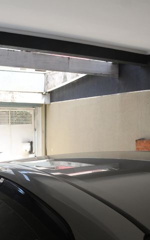 Casa à venda com 200m², 4 quartos e 4 vagasGaragem