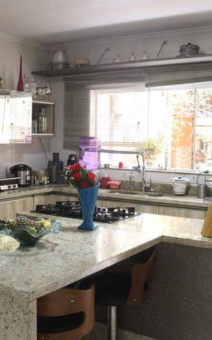Casa à venda com 200m², 4 quartos e 4 vagasCozinha