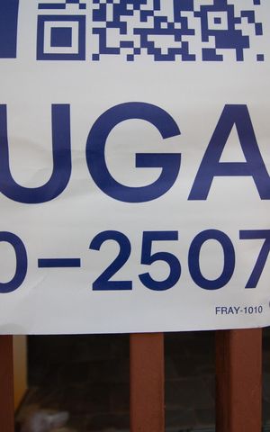 Casa para alugar com 380m², 3 quartos e 6 vagas Casa para alugar com 380m², 3 quartos e 6 vagasFachada