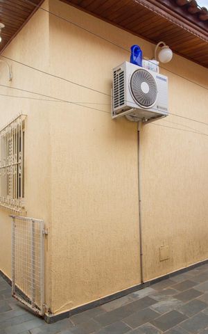 Casa para alugar com 380m², 3 quartos e 6 vagas Casa para alugar com 380m², 3 quartos e 6 vagasÁrea Externa