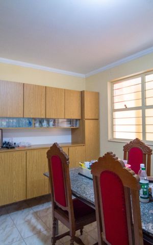 Casa para alugar com 380m², 3 quartos e 6 vagas Casa para alugar com 380m², 3 quartos e 6 vagasCozinha