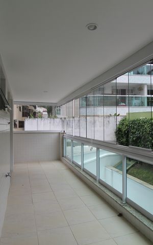 Apartamento à venda com 98m², 3 quartos e 2 vagasSala - Varanda