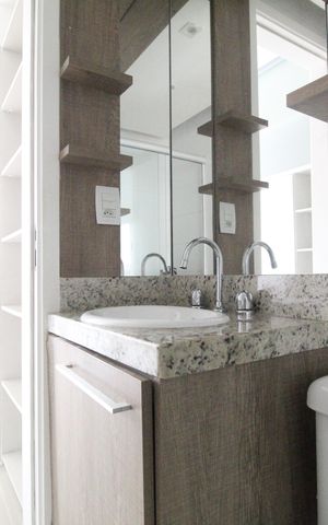 Apartamento à venda com 98m², 3 quartos e 2 vagasBanheiro da suíte 1