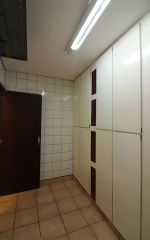 Casa à venda com 156m², 3 quartos e 2 vagasÁrea de Serviço