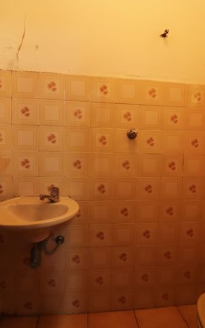 Casa à venda com 156m², 3 quartos e 2 vagasBanheiro de serviço