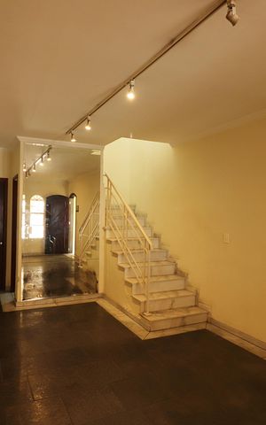 Casa à venda com 156m², 3 quartos e 2 vagasSala 