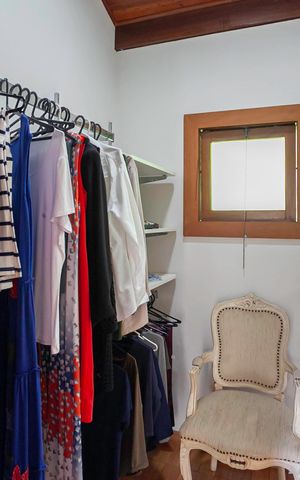 Casa de condomínio para alugar com 970m², 3 quartos e 5 vagas Casa de condomínio para alugar com 970m², 3 quartos e 5 vagasCloset 1 da suíte