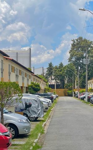 Casa à venda com 70m², 2 quartos e 1 vaga Casa à venda com 70m², 2 quartos e 1 vagaÁrea comum