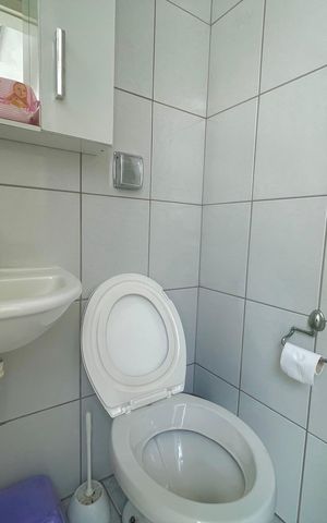 Casa à venda com 70m², 2 quartos e 1 vaga Casa à venda com 70m², 2 quartos e 1 vagaBanheiro 2
