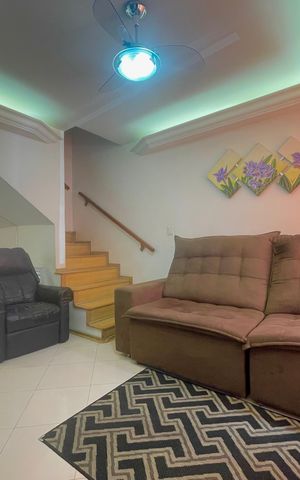 Casa à venda com 70m², 2 quartos e 1 vaga Casa à venda com 70m², 2 quartos e 1 vagaSala
