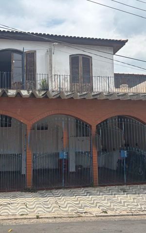 Casa à venda com 267m², 4 quartos e 3 vagasGaragem - Casa 1 , 2 e 3 