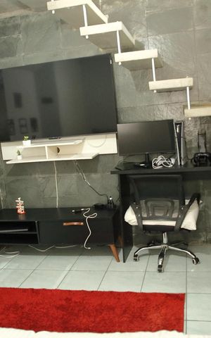 Casa à venda com 267m², 4 quartos e 3 vagasSala - casa 1 