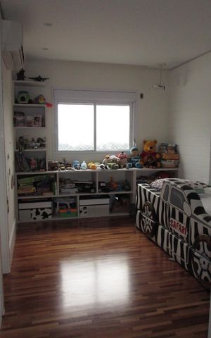 Apartamento para alugar com 266m², 4 quartos e 4 vagas