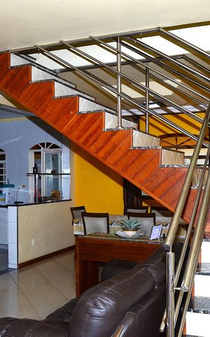 Casa à venda com 167m², 3 quartos e 3 vagasSala