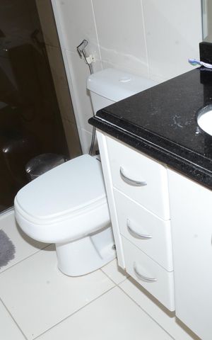 Casa à venda com 167m², 3 quartos e 3 vagasBanheiro 2