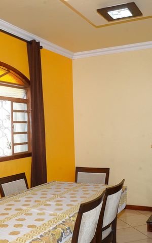 Casa à venda com 167m², 3 quartos e 3 vagasDetalhe Sala