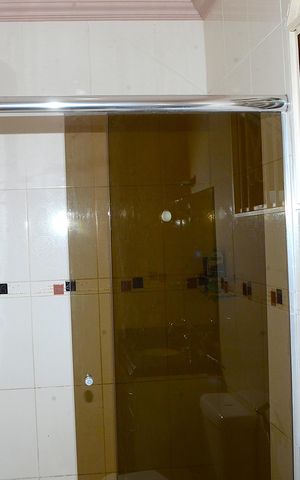 Casa à venda com 167m², 3 quartos e 3 vagasBanheiro 2