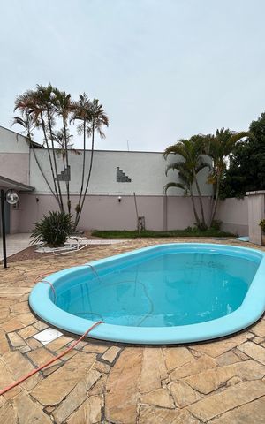 Apartamento para alugar com 450m², 3 quartos e 6 vagas Apartamento para alugar com 450m², 3 quartos e 6 vagasPiscina