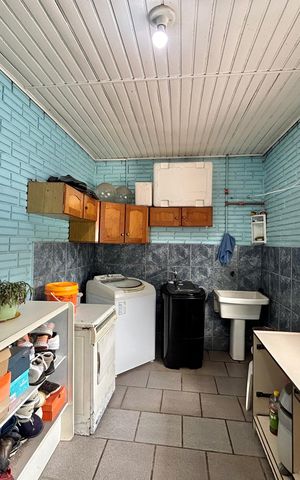 Apartamento para alugar com 450m², 3 quartos e 6 vagas Apartamento para alugar com 450m², 3 quartos e 6 vagasÁrea de Serviço