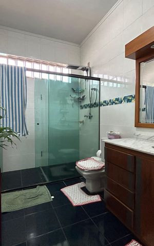 Apartamento para alugar com 450m², 3 quartos e 6 vagas Apartamento para alugar com 450m², 3 quartos e 6 vagasBanheiro