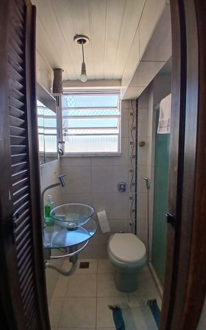 Apartamento à venda com 56m², 2 quartos e 1 vaga Apartamento à venda com 56m², 2 quartos e 1 vagaBanheiro