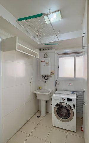 Apartamento à venda com 185m², 4 quartos e 3 vagas Apartamento à venda com 185m², 4 quartos e 3 vagasÁrea de Serviço