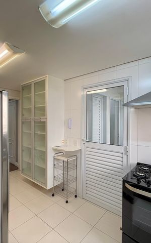 Apartamento à venda com 185m², 4 quartos e 3 vagas Apartamento à venda com 185m², 4 quartos e 3 vagasCozinha