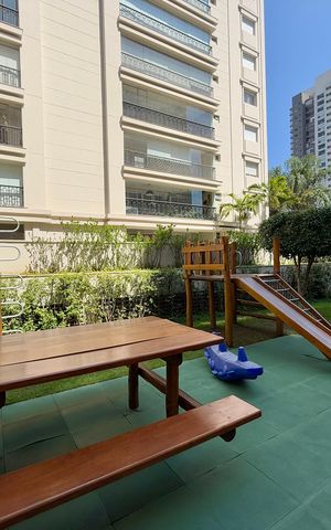 Apartamento à venda com 185m², 4 quartos e 3 vagas Apartamento à venda com 185m², 4 quartos e 3 vagasPlayground