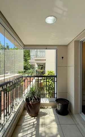 Apartamento à venda com 185m², 4 quartos e 3 vagas Apartamento à venda com 185m², 4 quartos e 3 vagasSacada Quarto 4