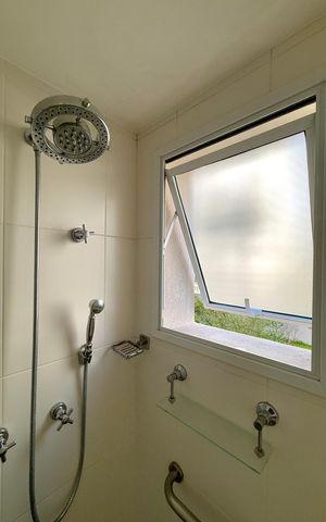 Apartamento à venda com 185m², 4 quartos e 3 vagas Apartamento à venda com 185m², 4 quartos e 3 vagasBanheiro Suíte 1